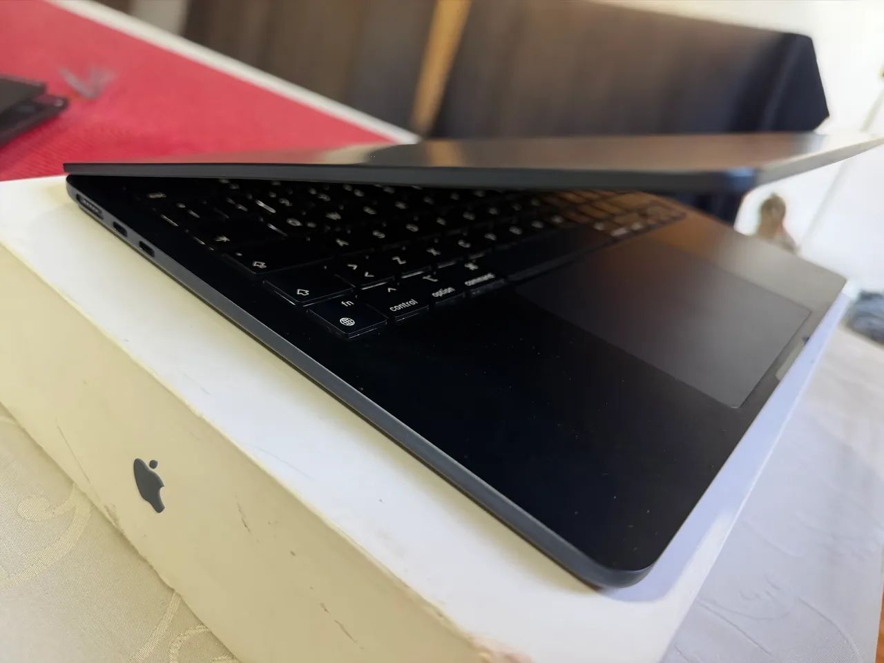 Macbook Air M3 Midnight - Foto 3