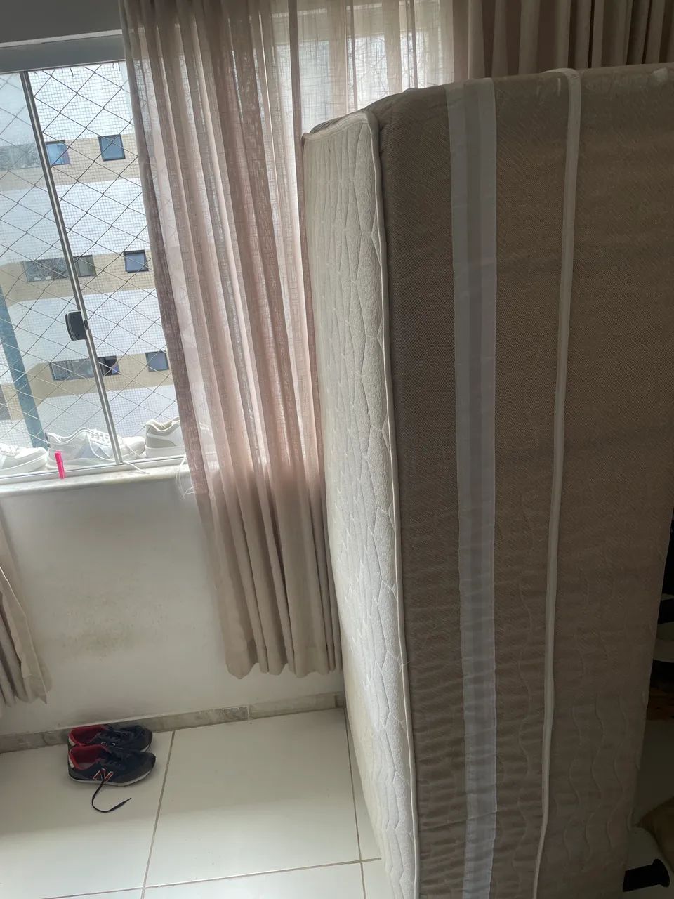 Cama de solteiro em perfeito estado! Com entrega grátis até 8 kilometros!!