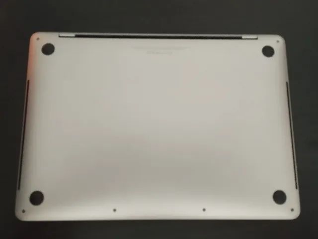 IMPECÁVEL Macbook Pro 13.3 Touch Bar 2016 Modelo A1706 - Foto 2