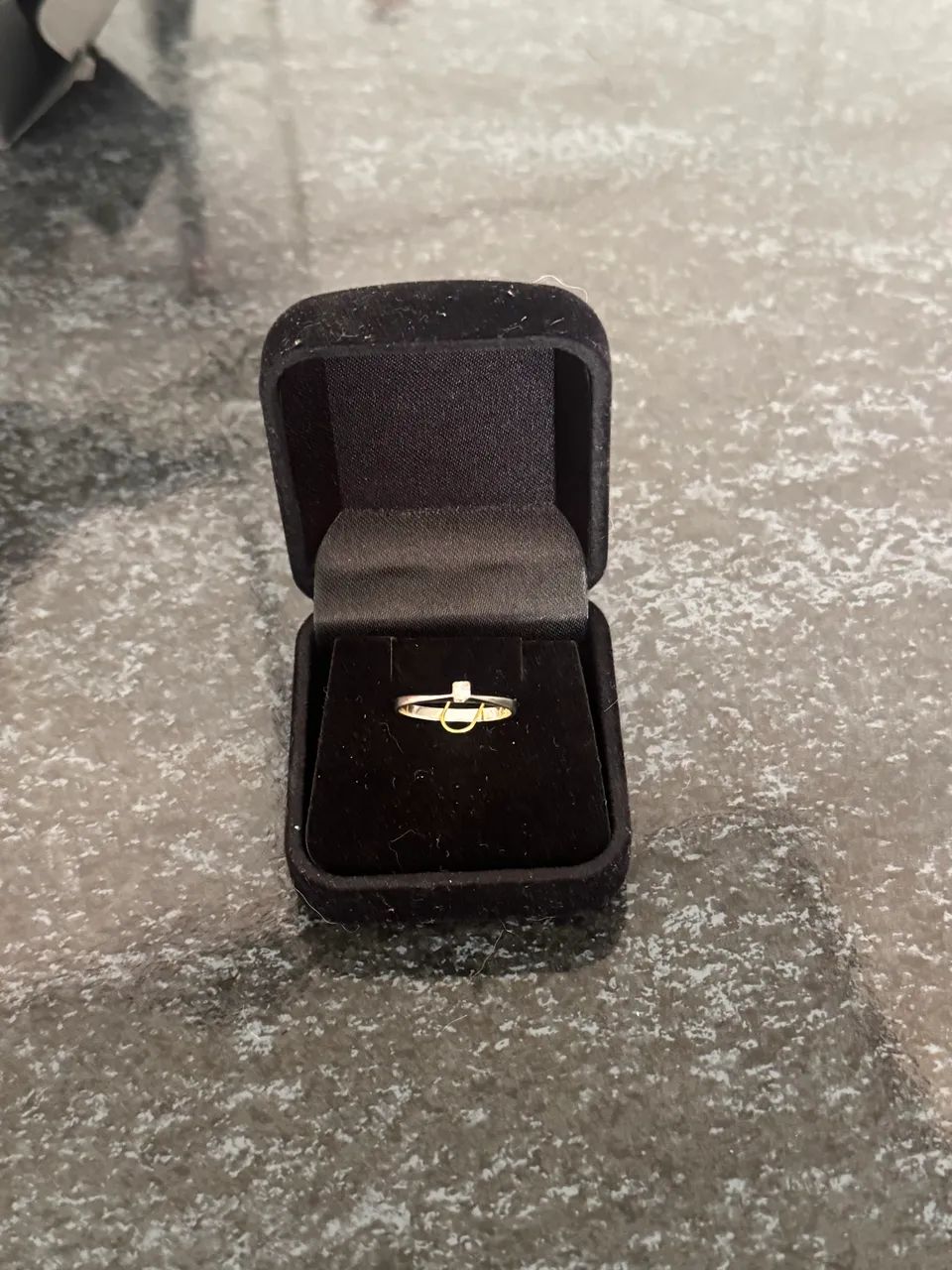 vendo anel de ouro branco com diamante  - Foto 3