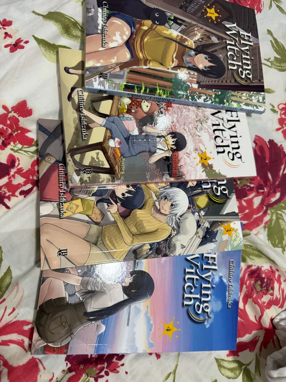 Flying witch do 1 ao 4 editora JBC 