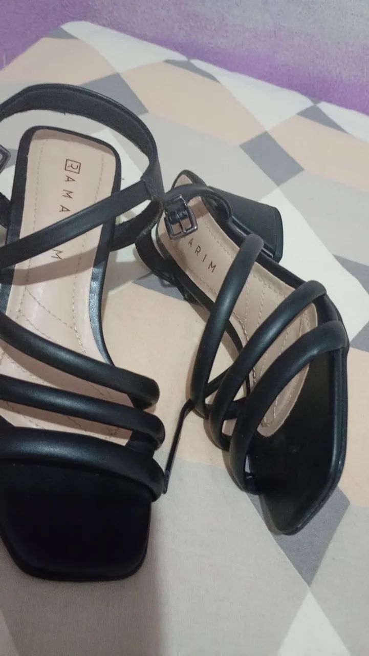 Vendo 2 sapatos - Foto 2