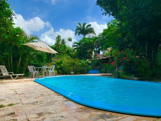 ÁREA COM CASA E PISCINA À VENDA EM PONTA NEGRA COM 2.600 m².