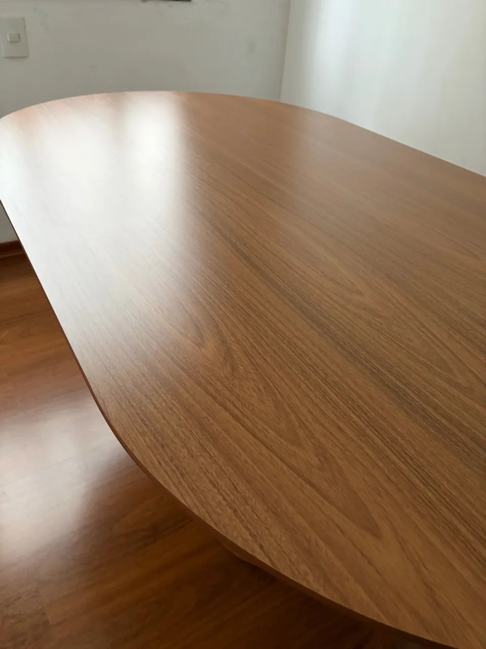 Mesa de Jantar Cone Retangular Arredondada 160x90cm Freijó - Foto 3