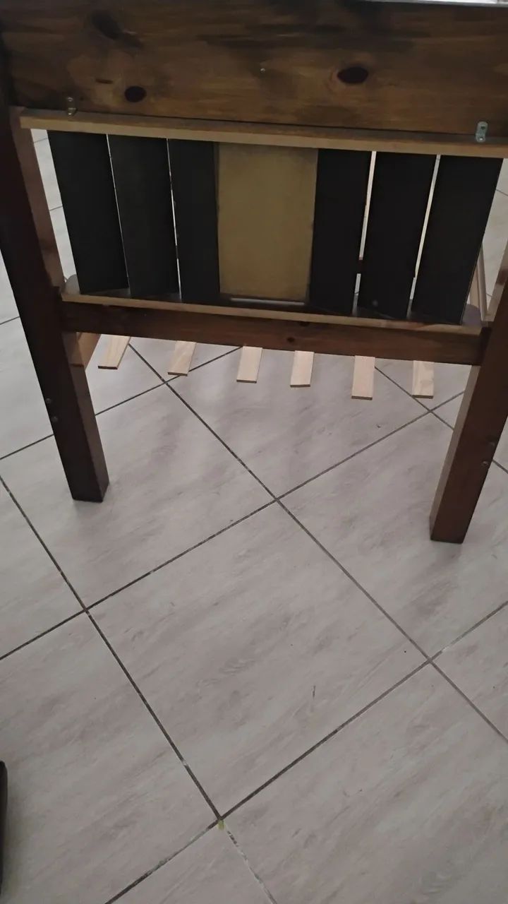 Cama de solteiro em perfeitas condições pra uso - Foto 3
