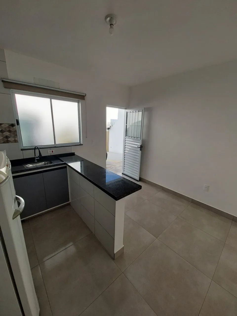 Alugo Kitnet próximo a Facens - Foto 2