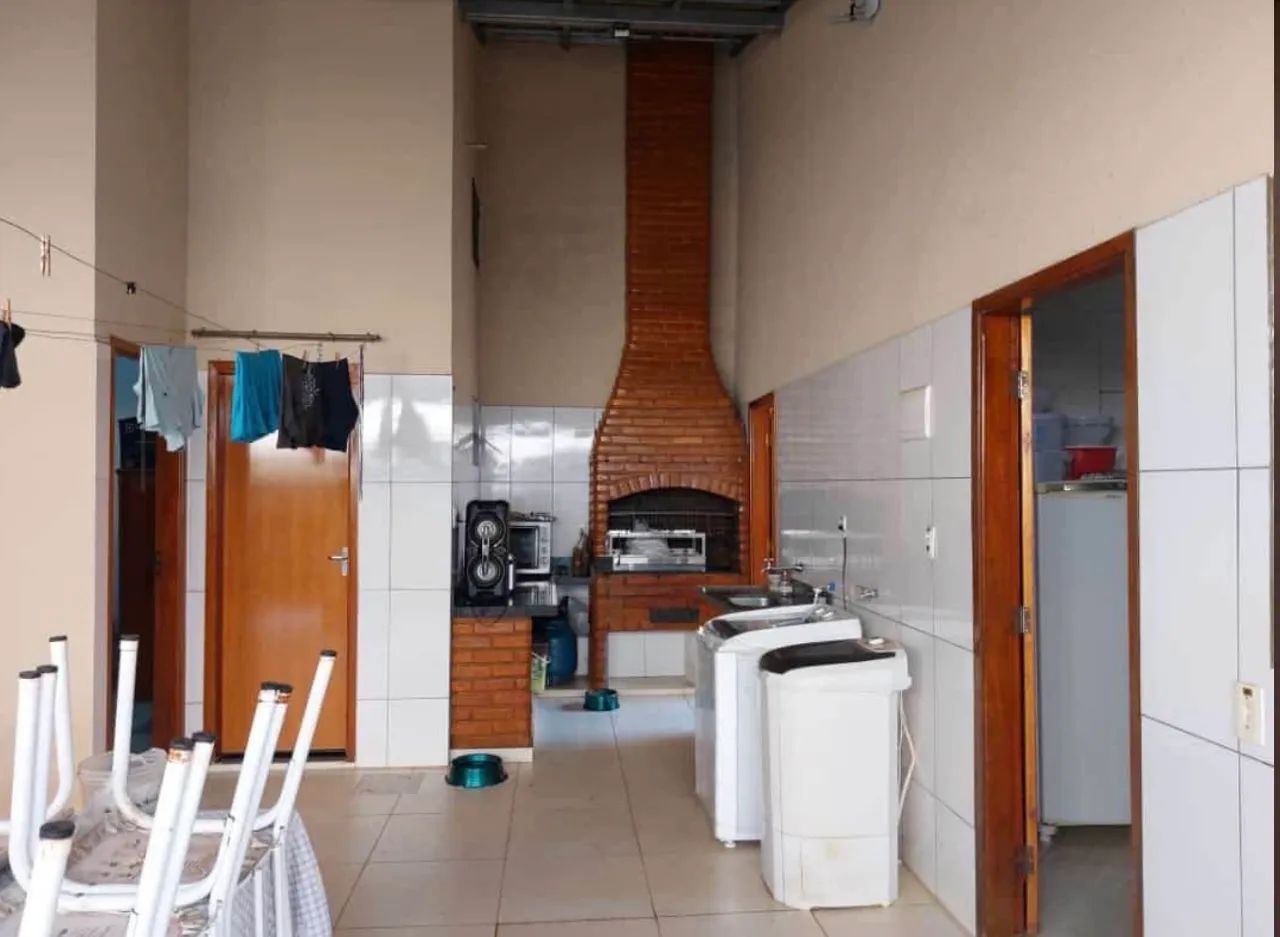 CASA NO ÁGUAS LINDAS RC