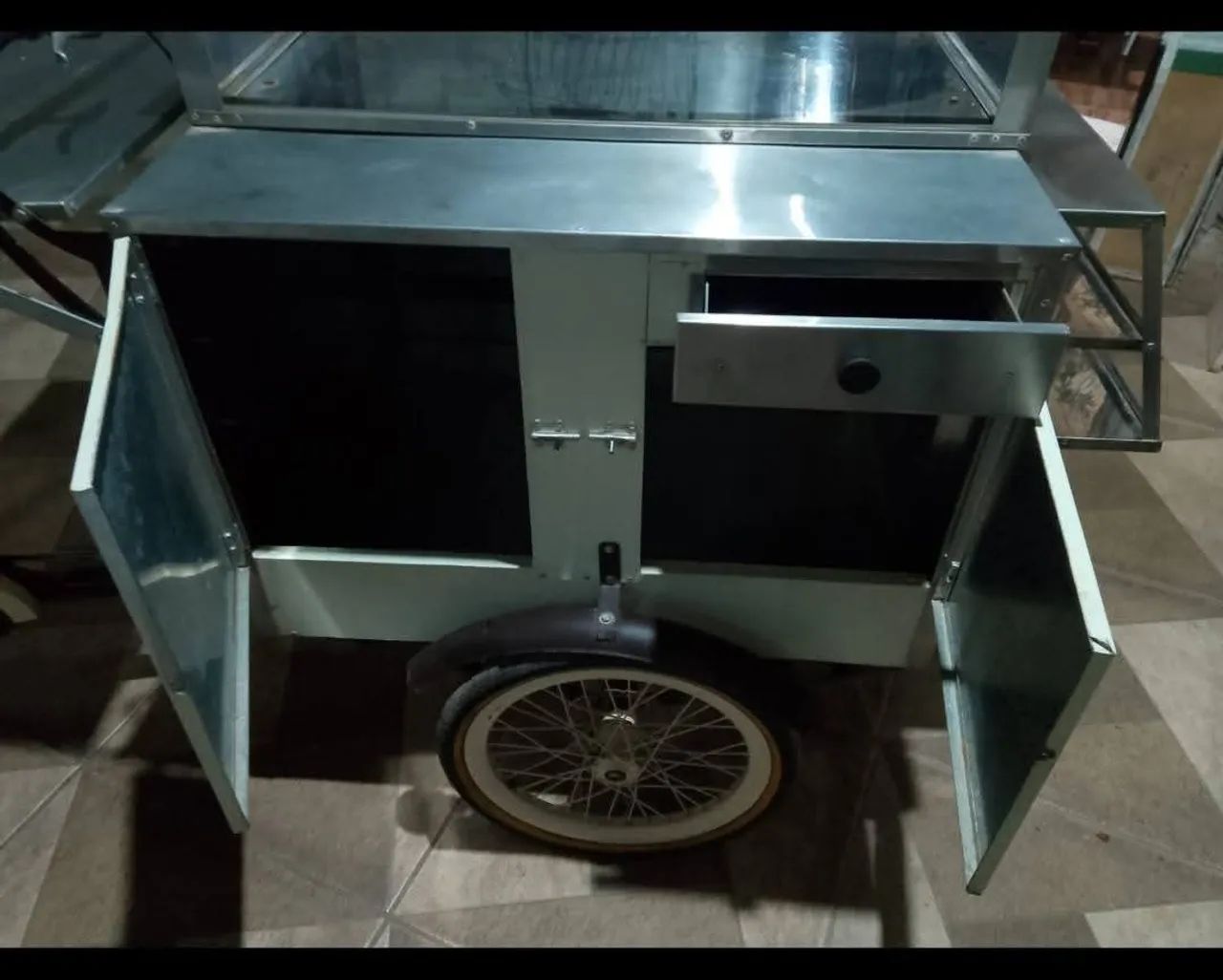 Carrinho de lanches e  bolos  em geral - Foto 3