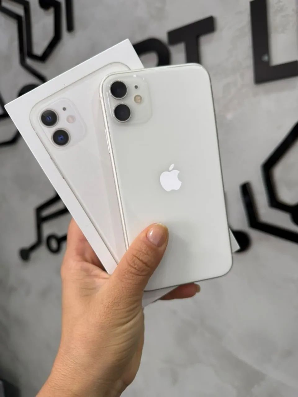 iPhone 11 Silver 64GB (Completo) + Nota e 3 meses de garantia