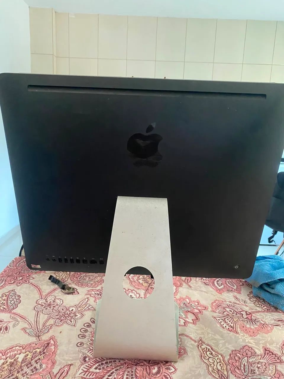 6 Computadores Apple para reaproveitamento de peças ou sucateamento