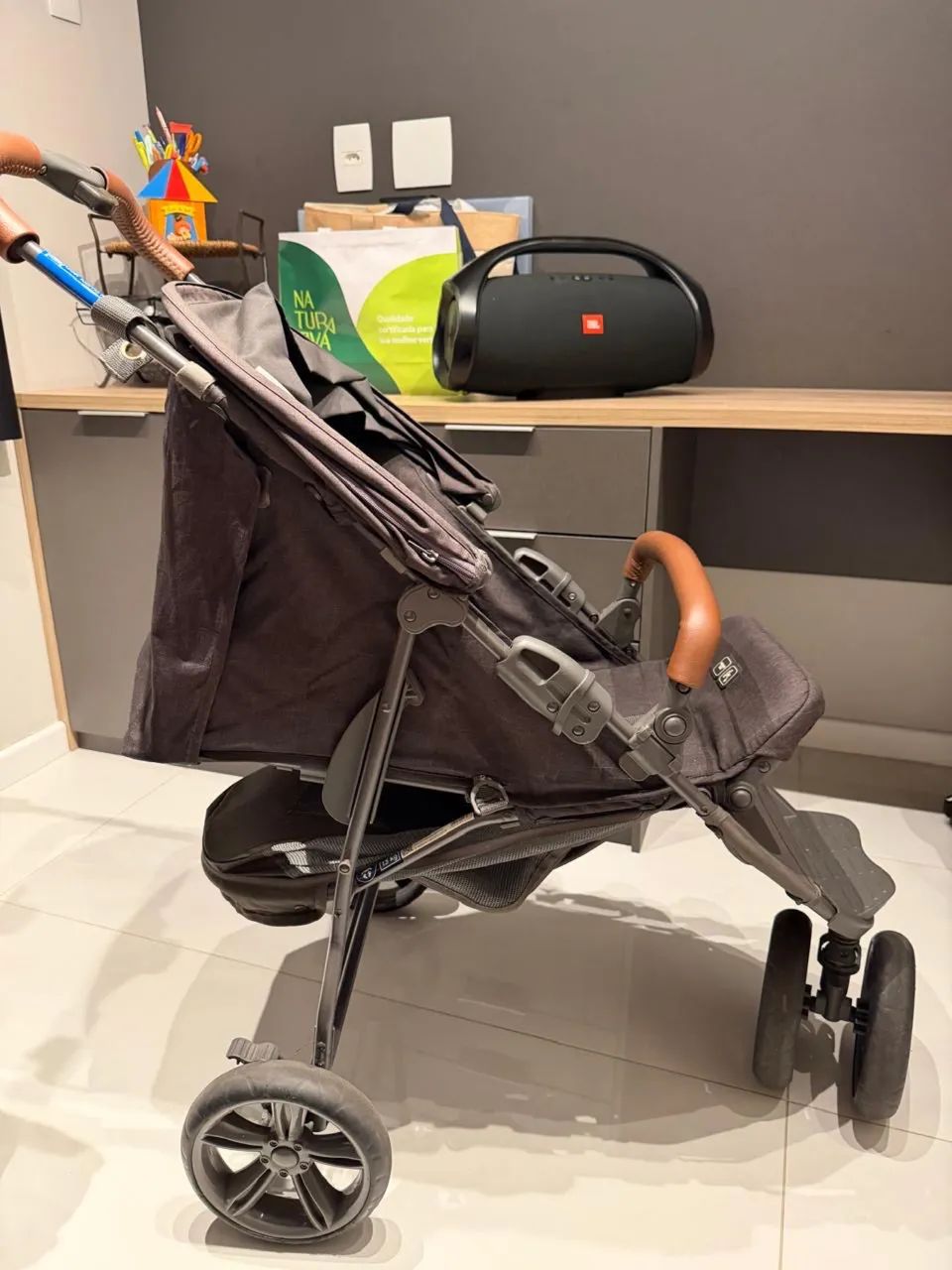 Vendo Carrinho de bebê Treviso 3 Woven Black com Couro - Foto 5