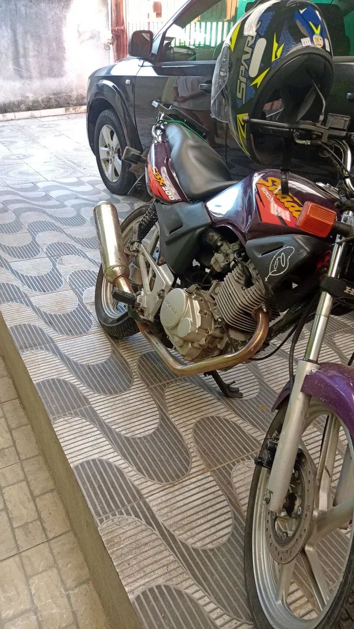 CBX 200 Strada  - Foto 3