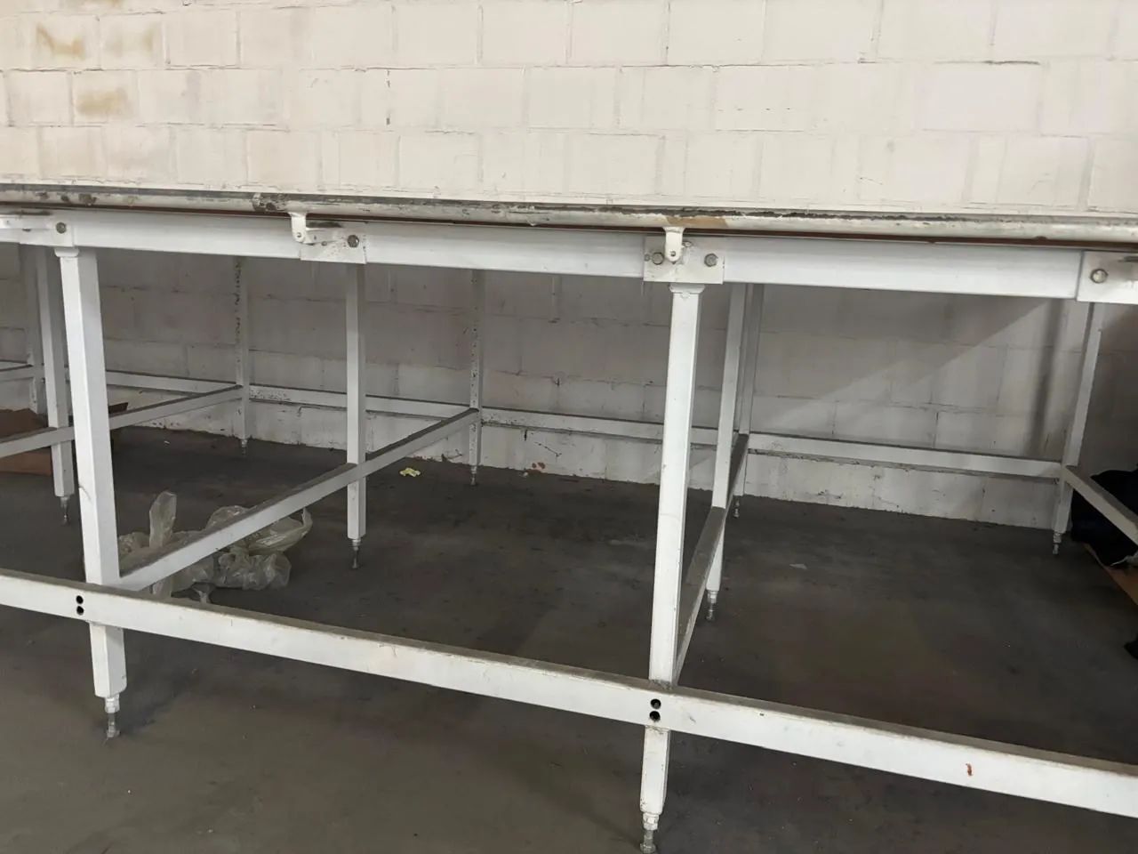 Mesa de madeira e ferro ideal para talharia  em módulo 20mts de diâmetro  - Foto 3
