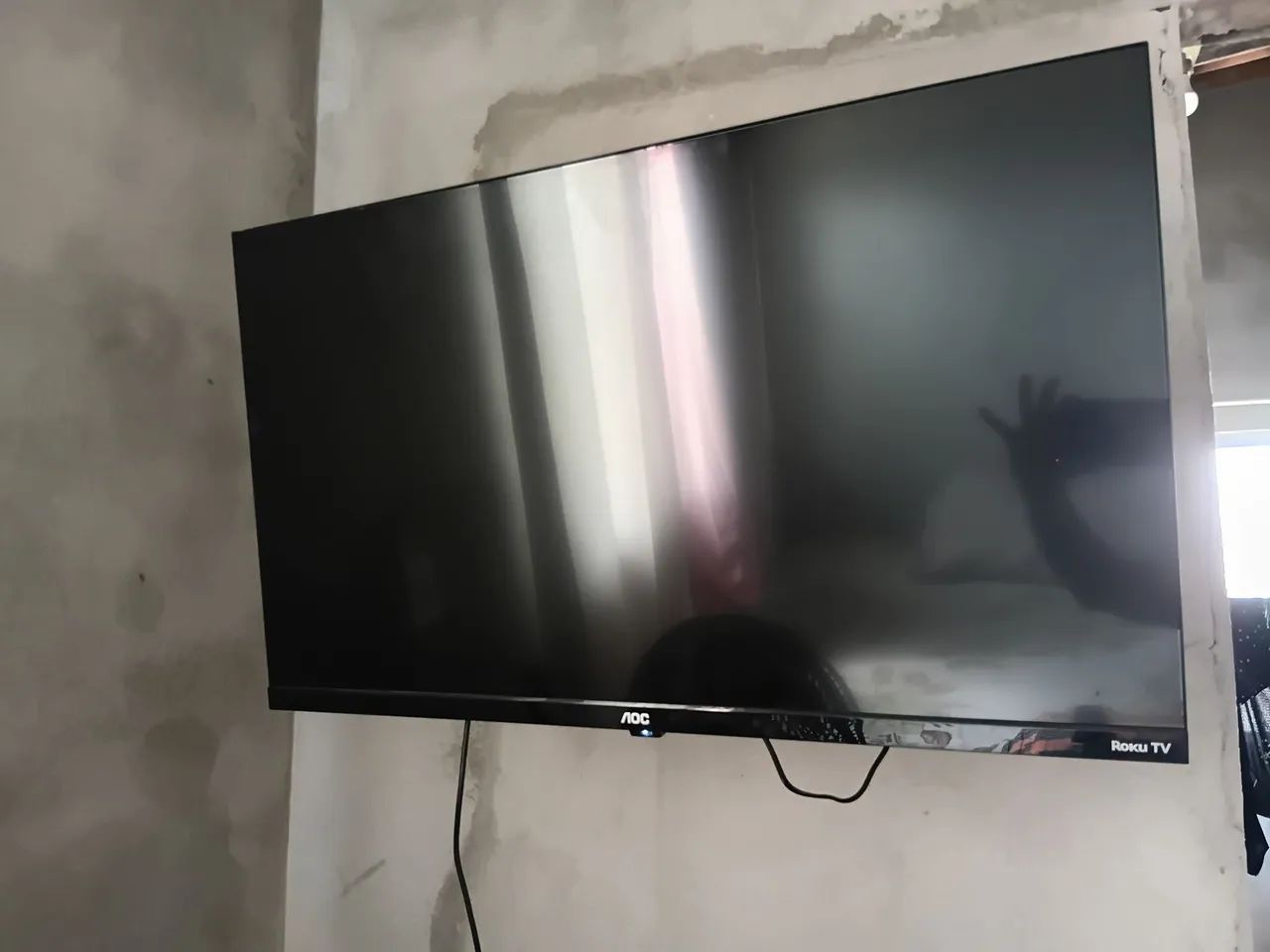 Vendo TV AOC 32 polegadas com 3 meses de uso ,motivo viajem urgente 