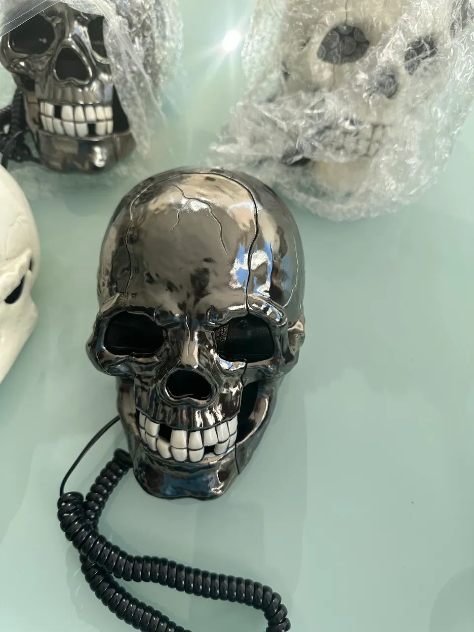 Telefone em formato de caveira Retrô nunca usado 50,00 cada um   - Foto 4