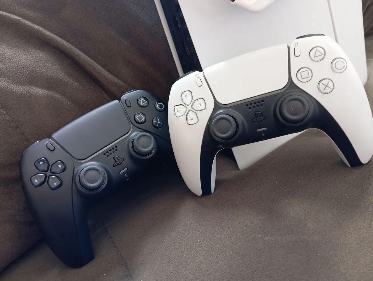 PS5 COMPLETO 2 CONTROLES - Foto 2
