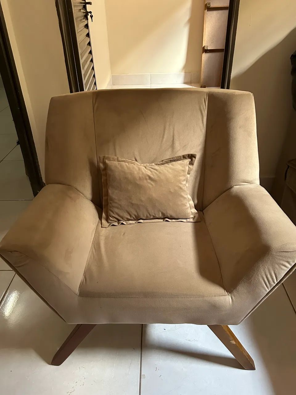 Poltronas Suede Champanhe 