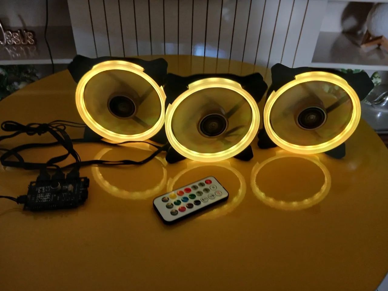3 FANS ARGB PARA PC - ACOMPANHA CONTROLADORA  - Foto 2