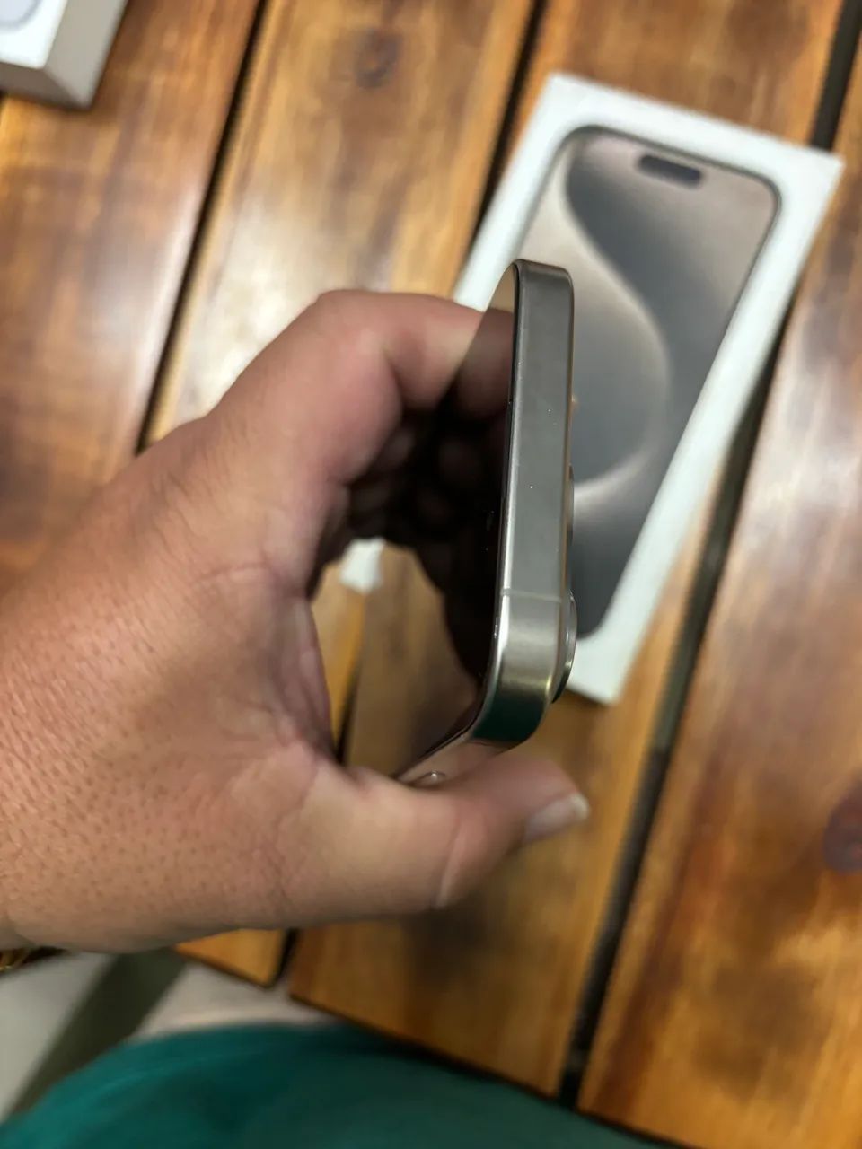 iPhone 15 pro 128 bateria 88% tela trocada tudo funcionando  - Foto 3