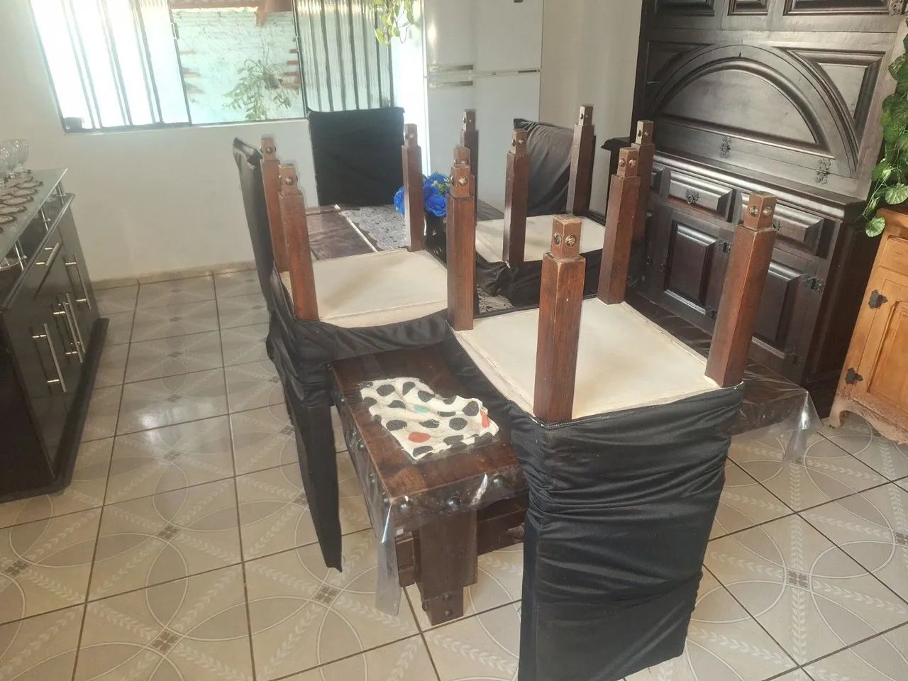 Título: Mesa de Peroba Maciça 4m x 1,30m + 6 Cadeiras - Foto 3