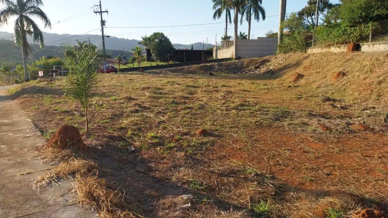 Lindo terreno de 1042m² em Tuiuti/SP - Foto 4