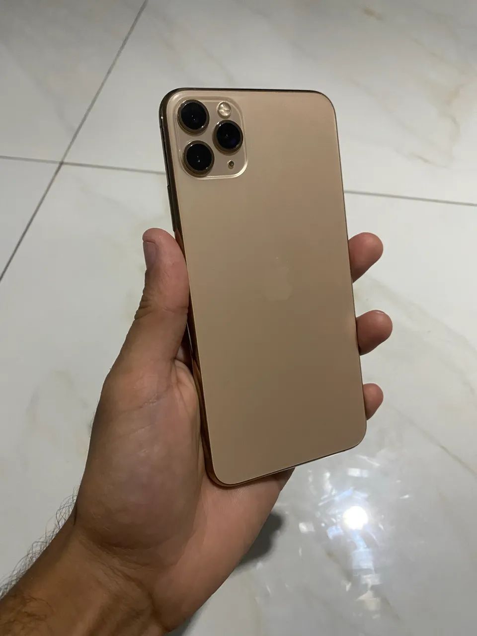 iPhone 11 Pro Max 64  - Foto 2