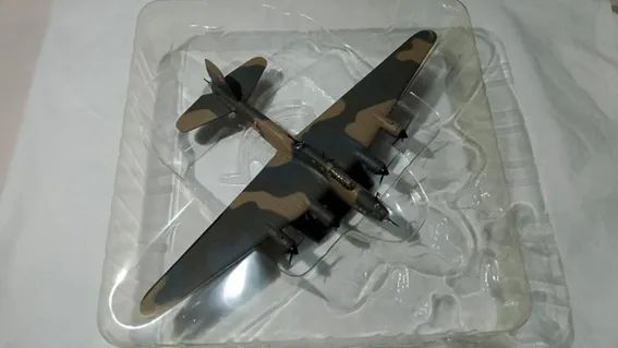 Miniatura Avião Petlyakov Pe-8 Ussr - Foto 2