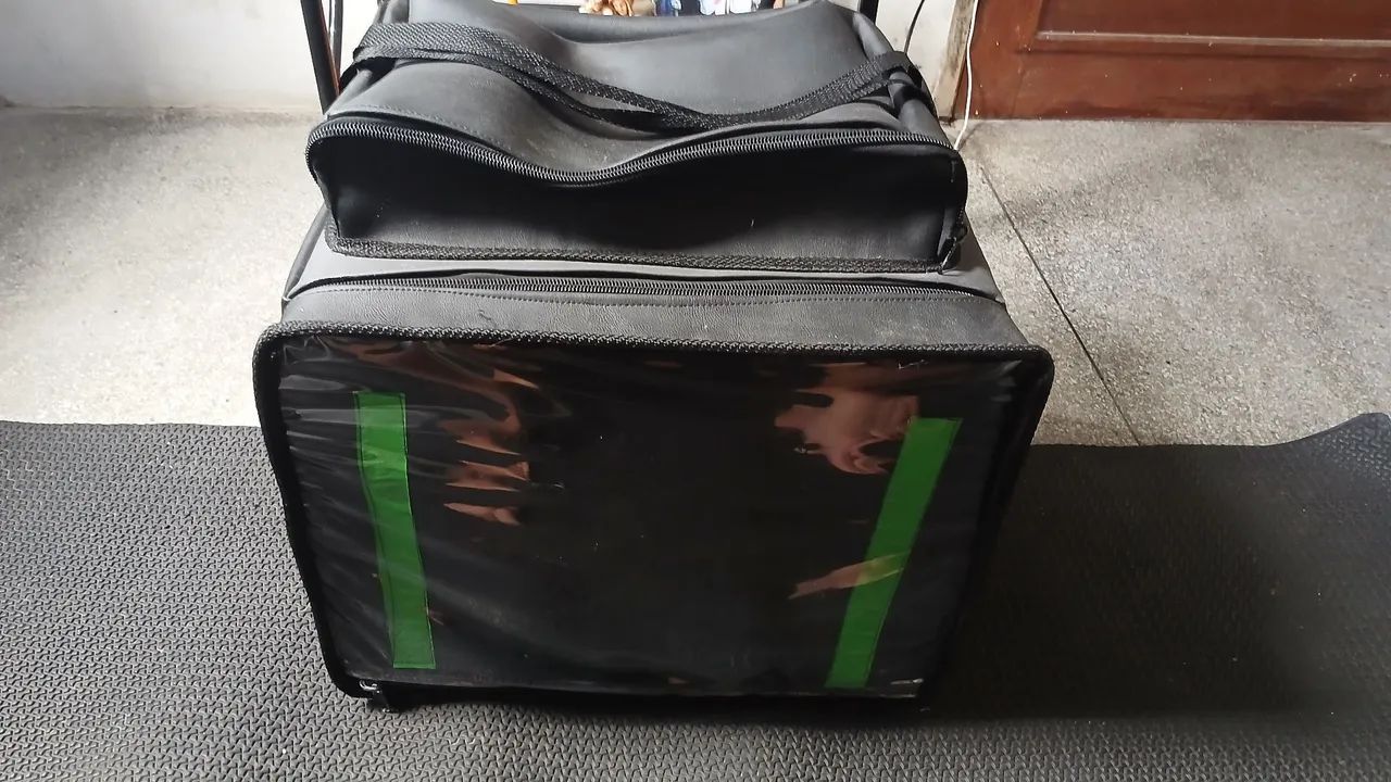 Bag em estado de nova.