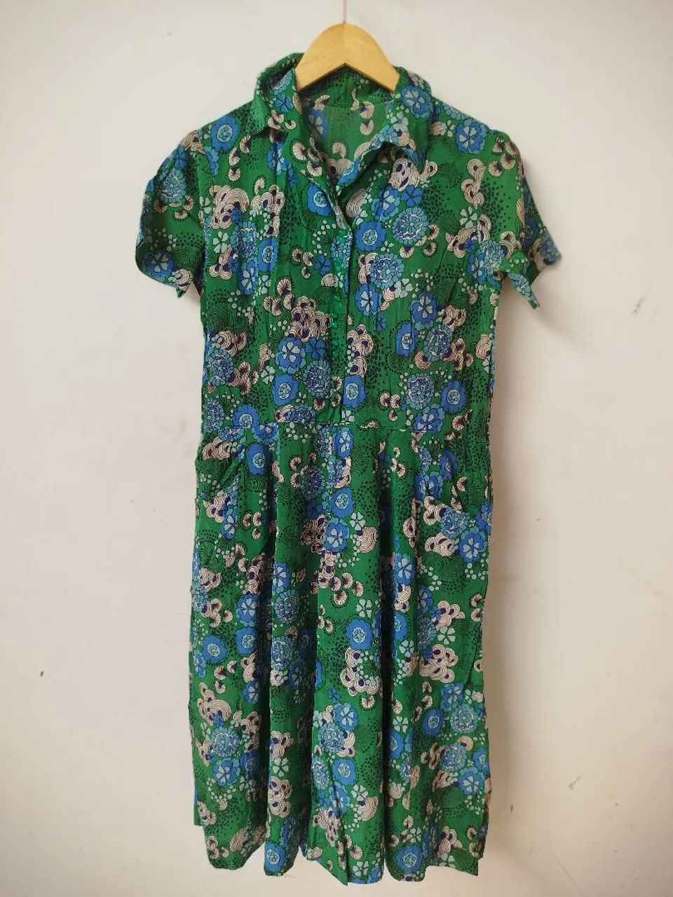 Lote de roupas femininas