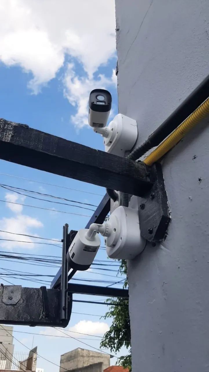 INSTALADOR DE CÂMERAS ALARMES E FECHADURAS - Foto 5