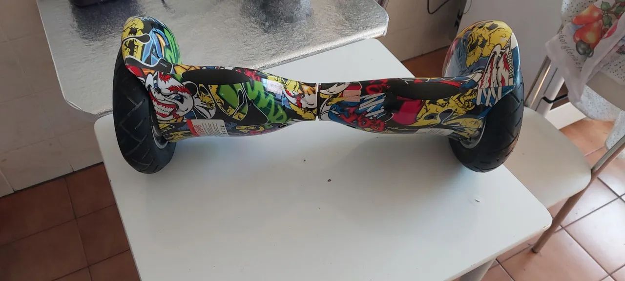 Hoverboard Skate Elétrico 10 Polegadas - Estampa Grafite/Hip-Hop (Com Bluetooth e LED) - Foto 4