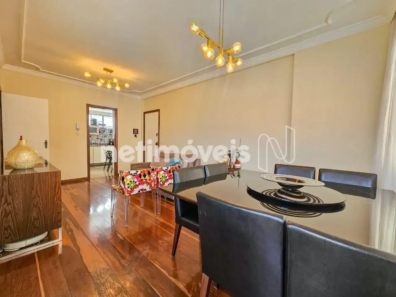 Apartamento de 03 quartos com suíte e varanda, em prédio individual com 02 vagas de garage - Foto 2