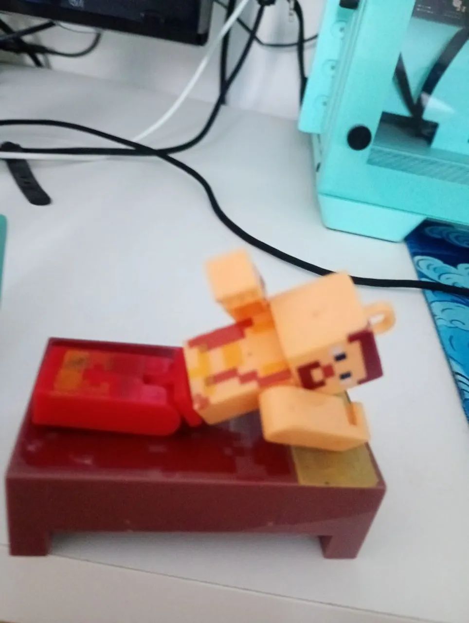 Brinquedo Minecraft completo com acessórios (DESAPEGO) - Foto 2
