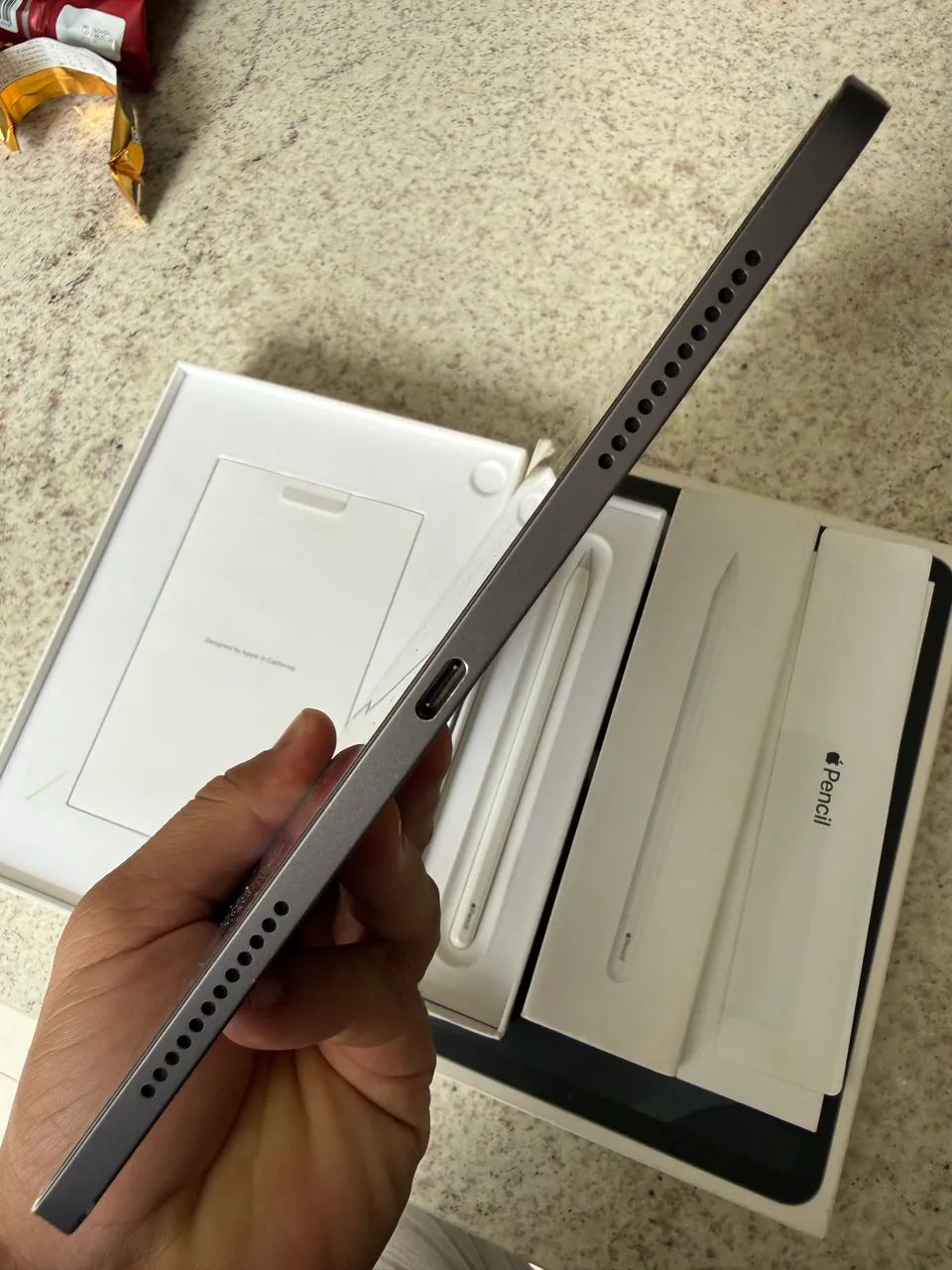 iPad Air 5 - M1 - 64gb - Chumbo - Apple Pencil 2 - OLX Pay