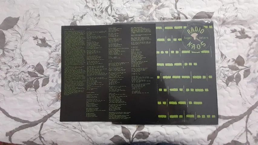 Roger Waters - Radio Kaos com encarte  - LP - Foto 3