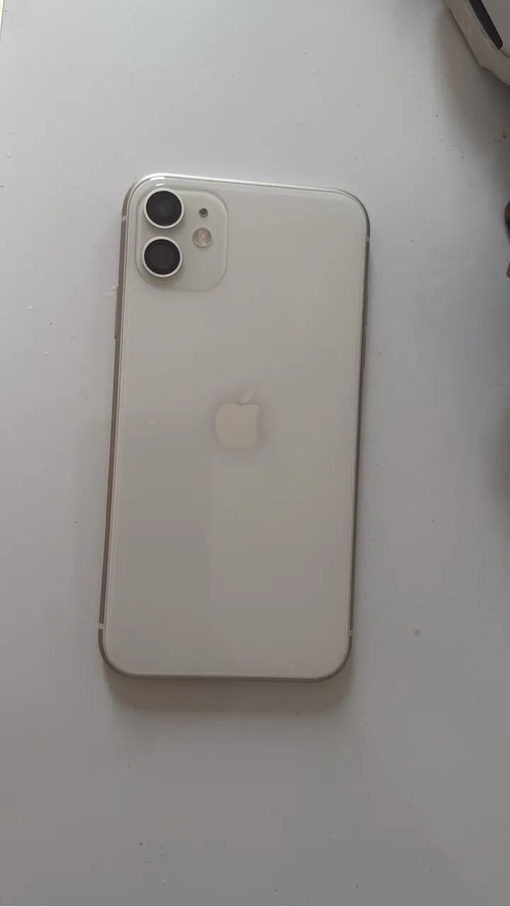 Celular IPhone 11 100% bateria - Foto 2