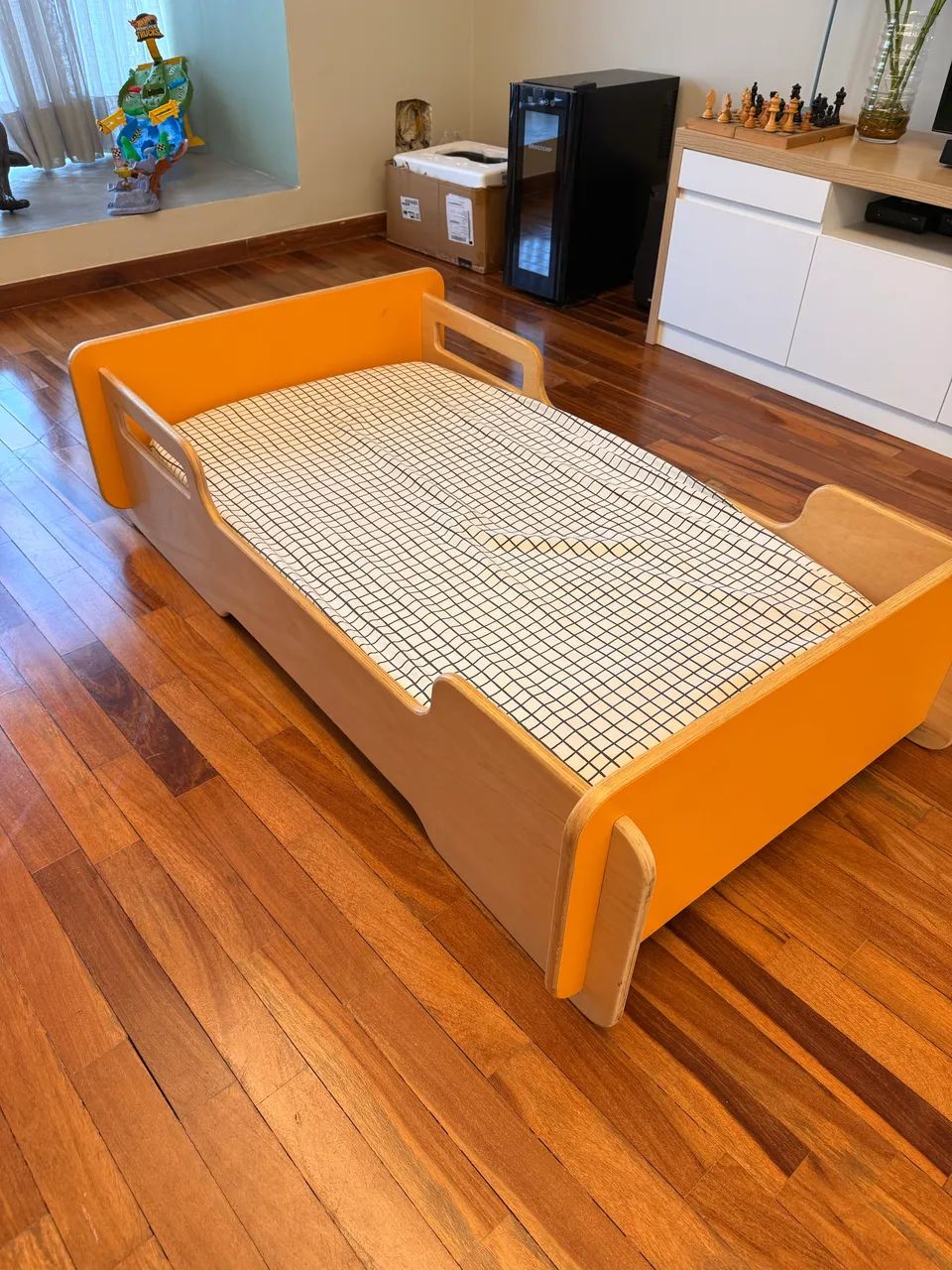 Cama infantil + Colchão com protetor impermeável Carters