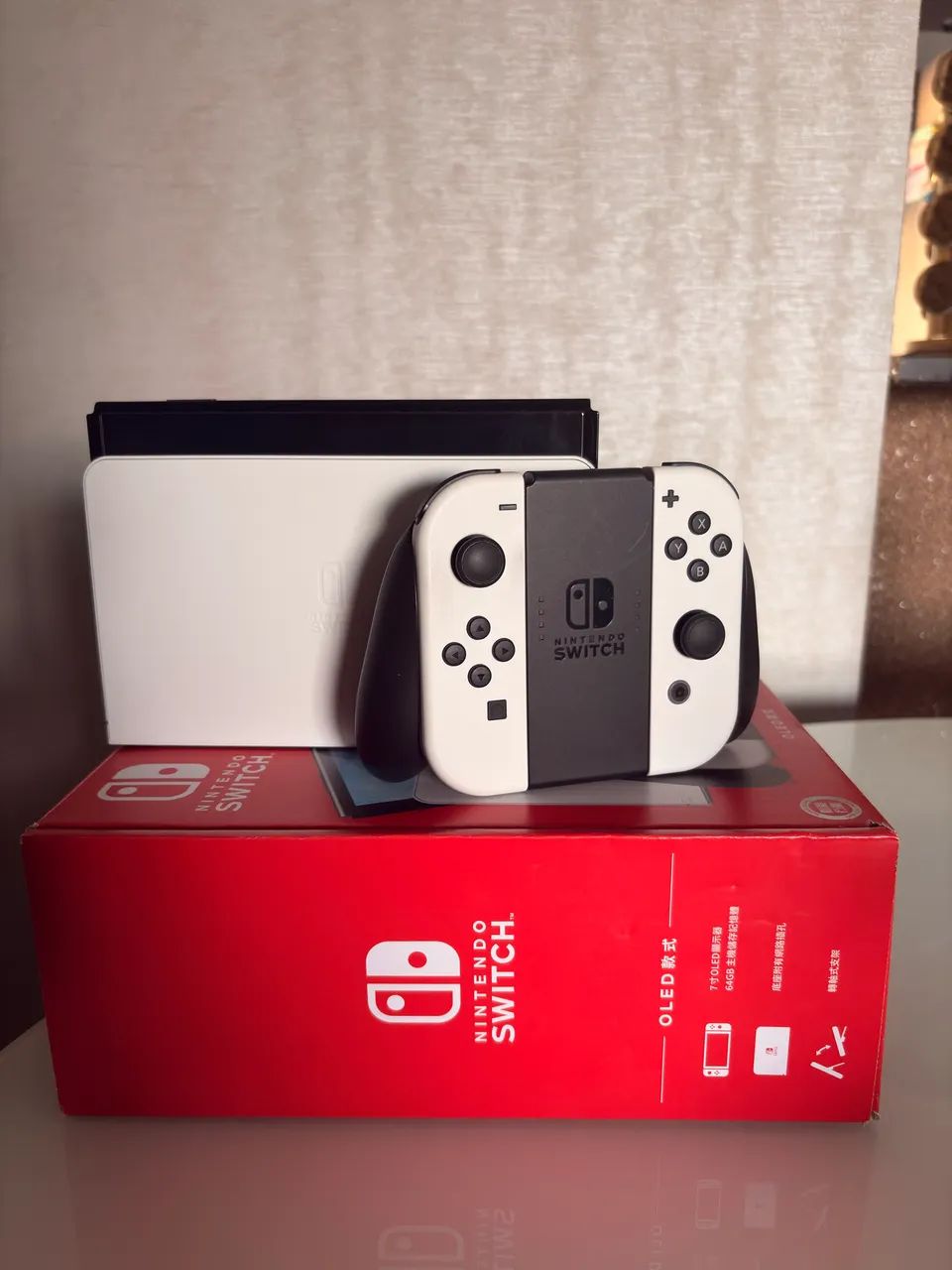 Console Nintendo Switch OLED - Branco Original  completo, pouco uso intacto