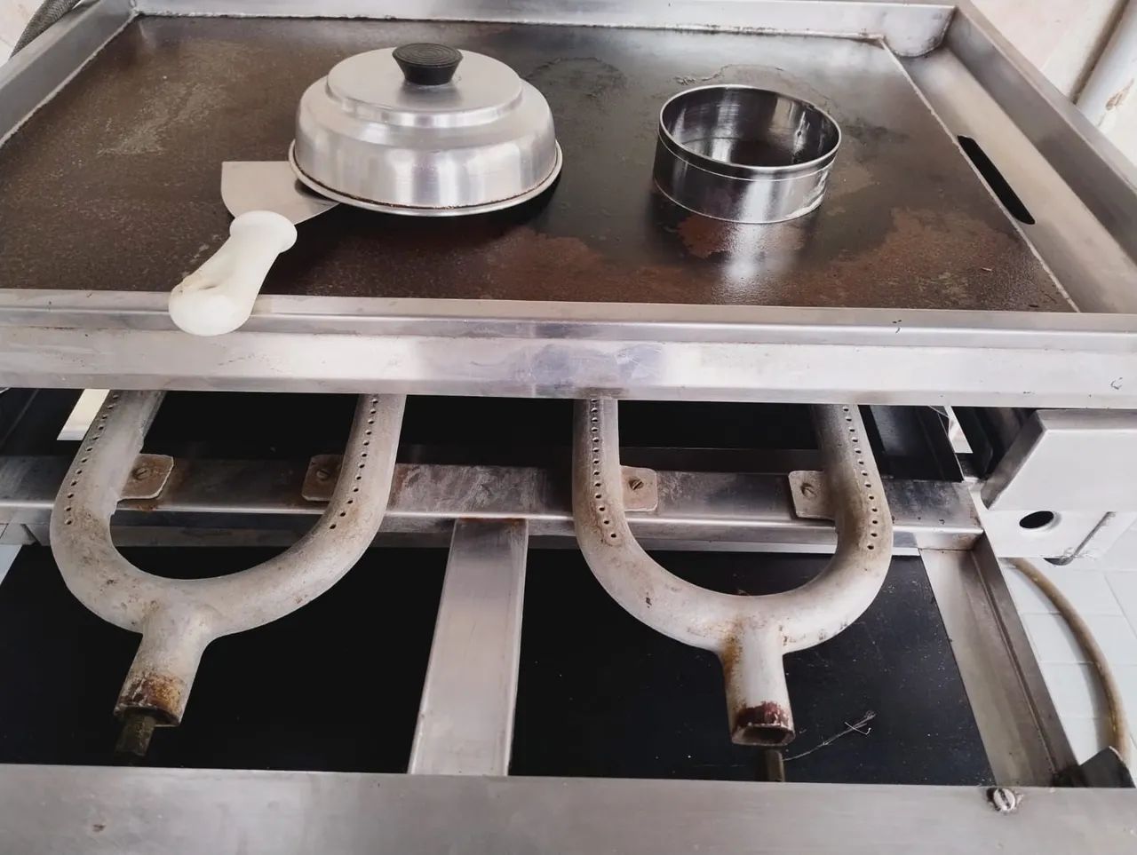 Chapa fritomaq 80 X 60 + Fritadeira Venâncio água e óleo 18l + forno + liquidicador  - Foto 4