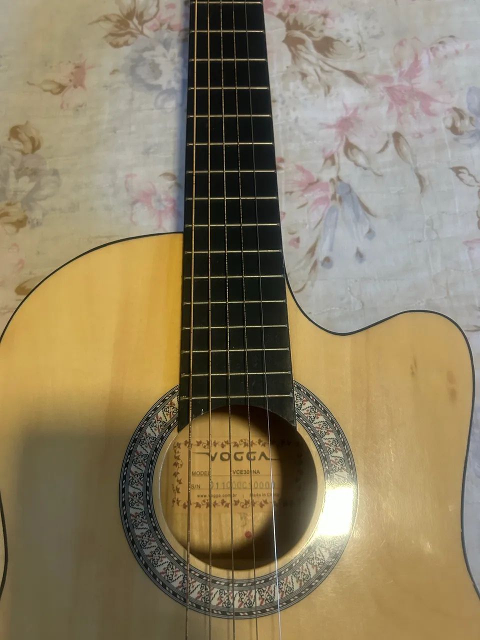 Vendo Violão vogga  Eletroacústico - Modelo Clássico com cordas de aço.. - Foto 2