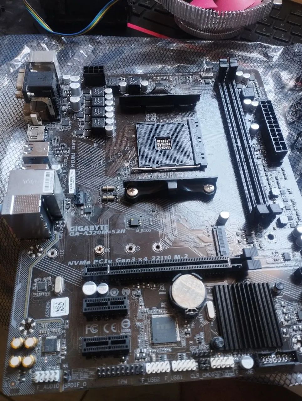 Placa mãe A320M - S2H
