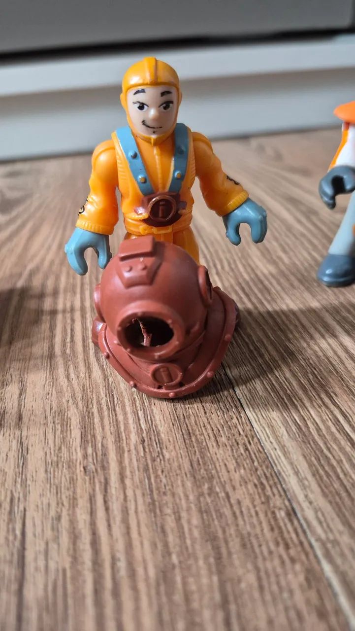 Bonecos articulados Imaginext com acessórios  top demais. - Foto 3