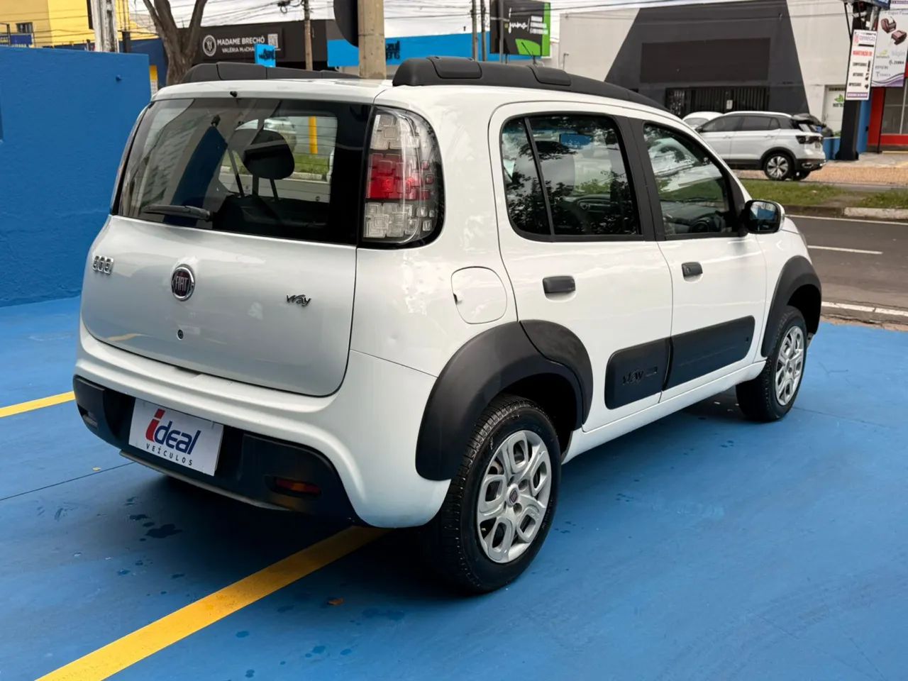 Fiat Uno WAY Celeb. 1.0 EVO Fire Flex 8V 5P 2015 - Foto 5