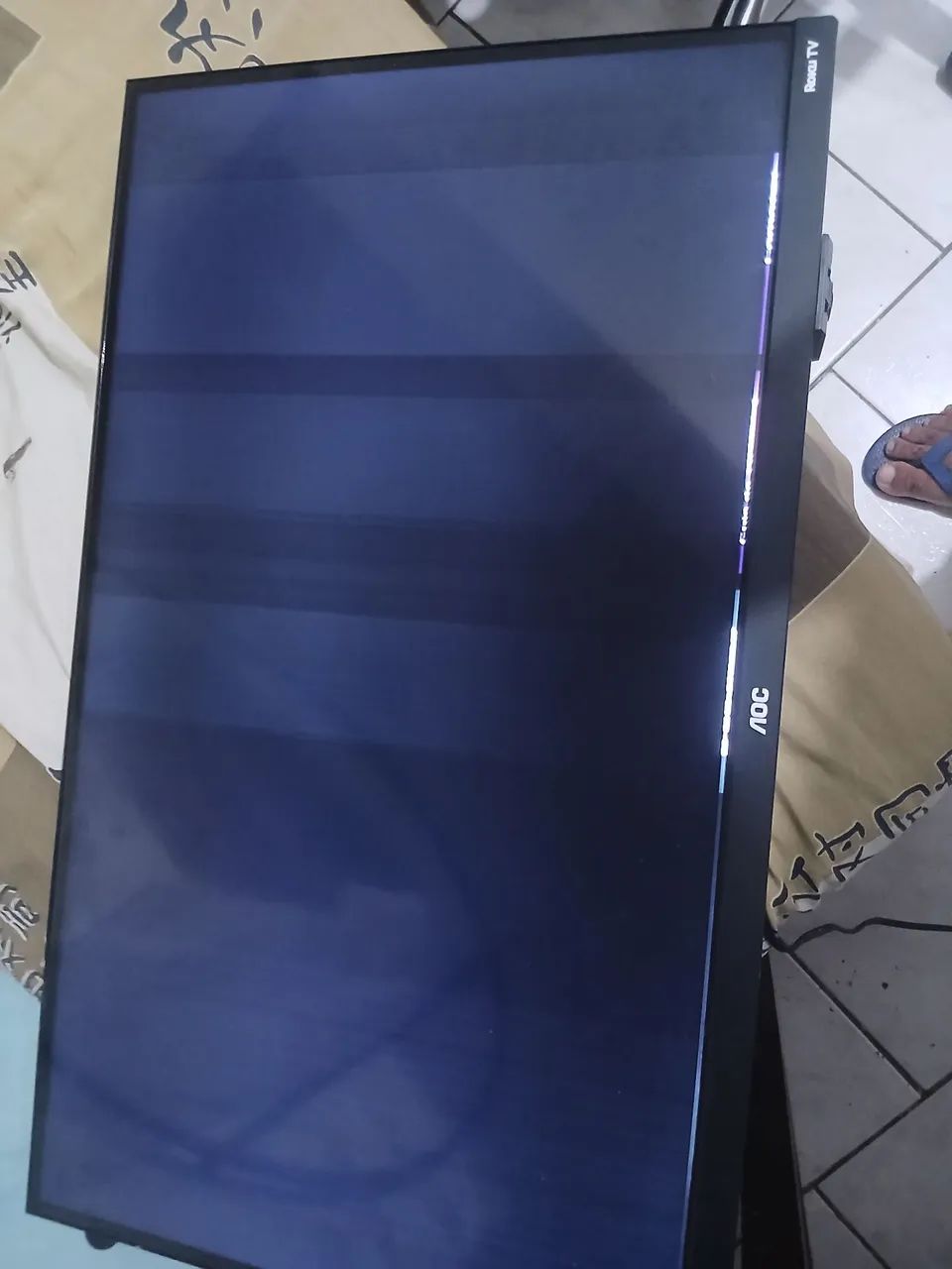 TV smart 32 Aoc com defeito 