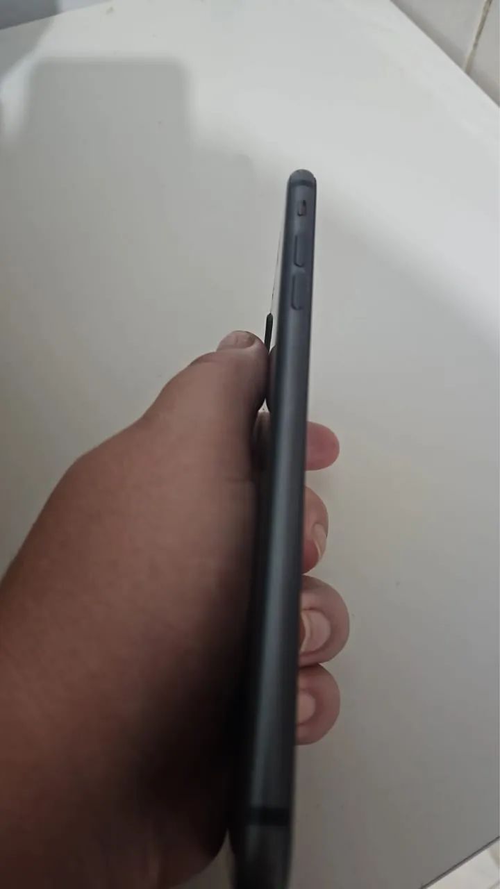 iPhone 8 Plus 64GB Conservado - Tudo Funcionando - Celulares e