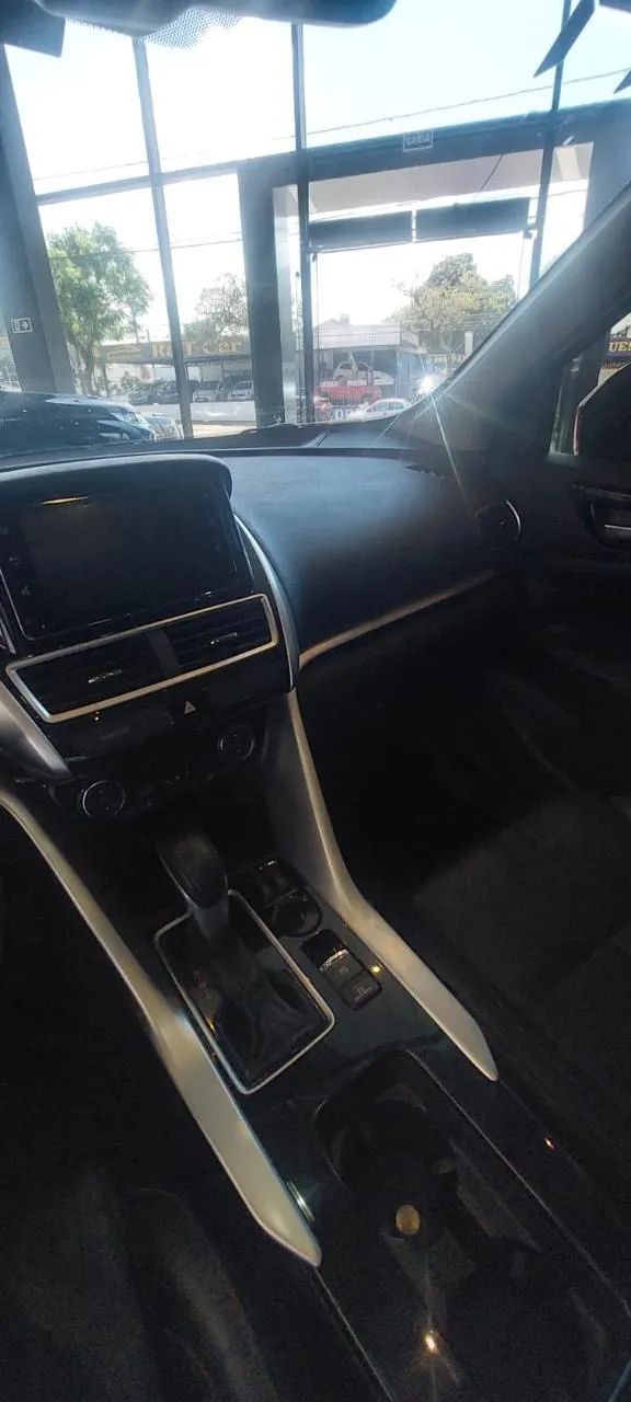 Mitsubishi Eclipse Cross HPE-S 1.5 16V 165cv Aut. 2019 - Foto 4