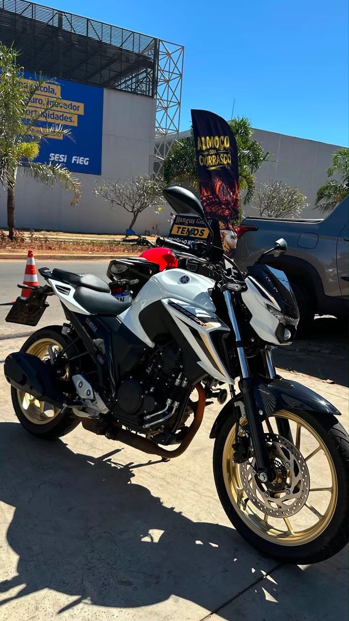 Fazer 250