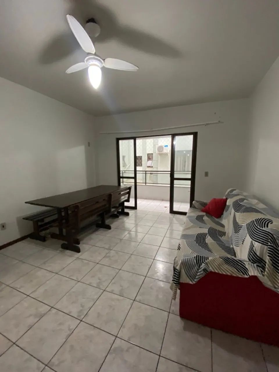Apartamento nos Ingleses aluguel anual 
