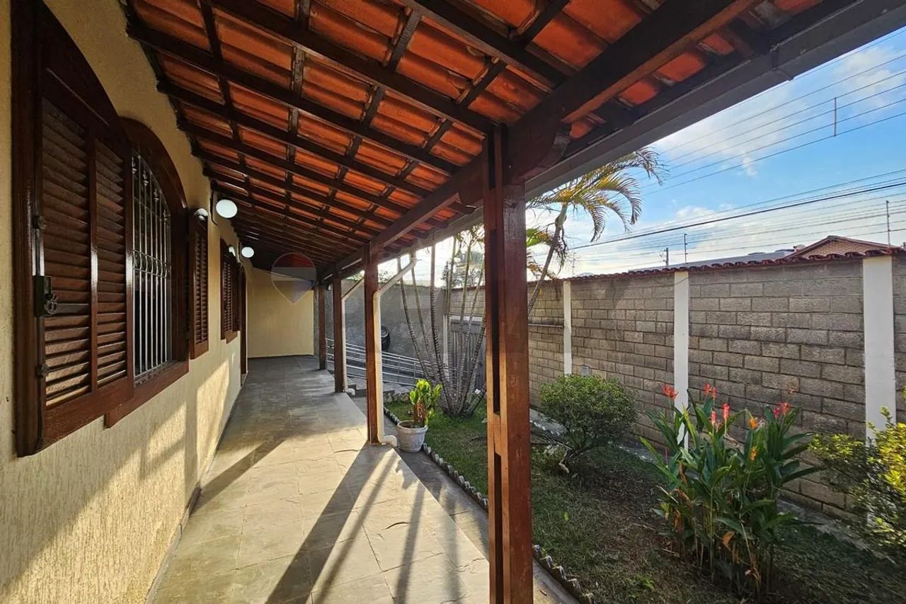 Casa com 3 quartos, 1 suíte, DCE e 2 vagas no bairro Céu Azul! - Foto 4