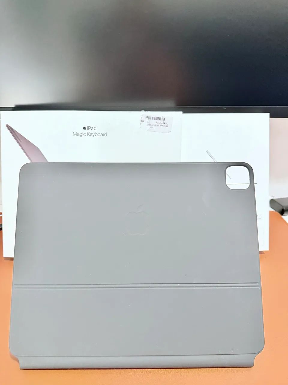 iPad Pro 12.9 Magic Keyboard black (M1)  - Foto 2